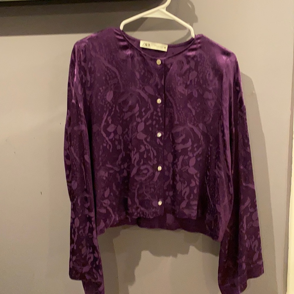 Long sleeve semi cropped